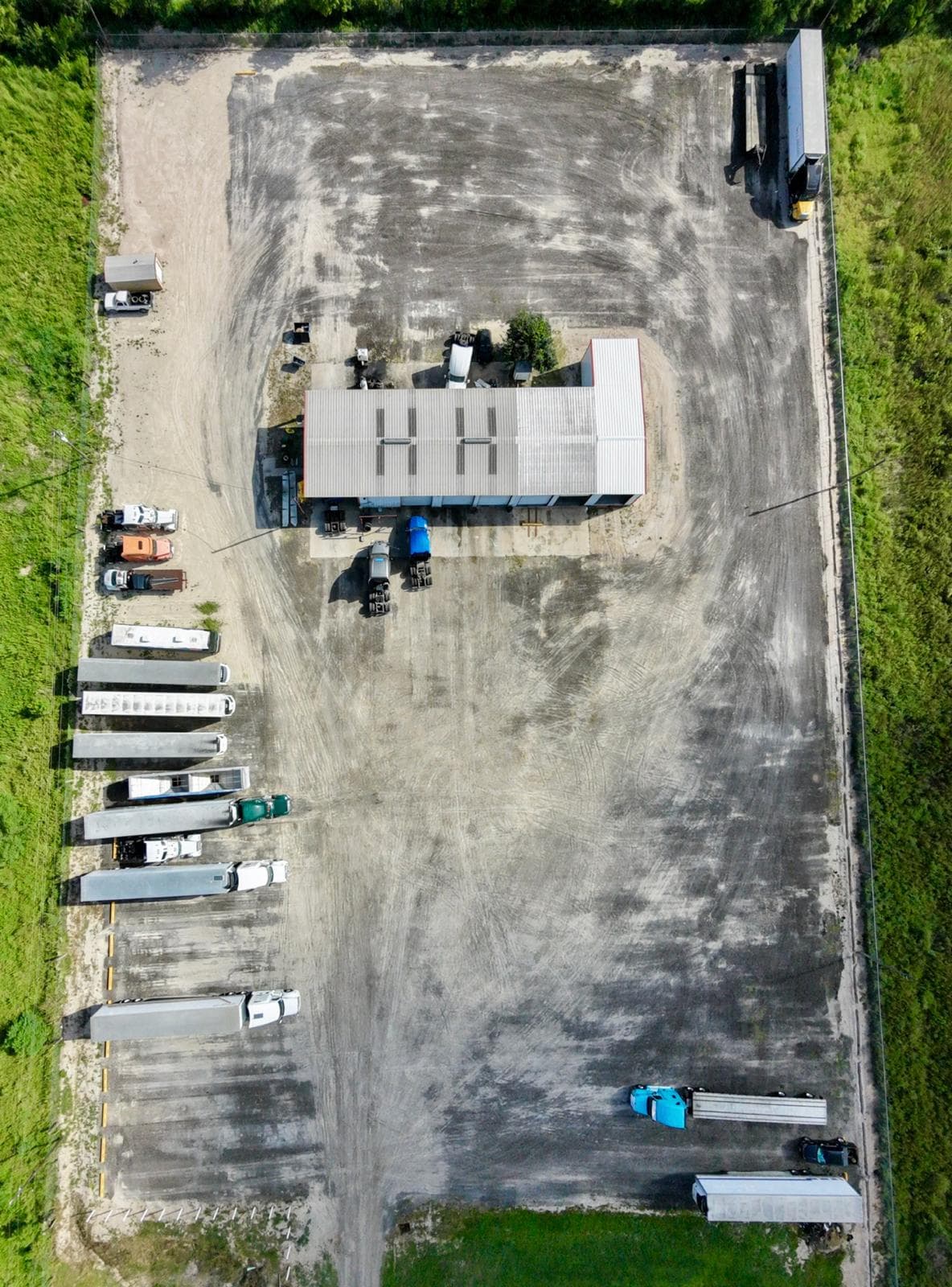Overhead view of the parking property in Edinburg